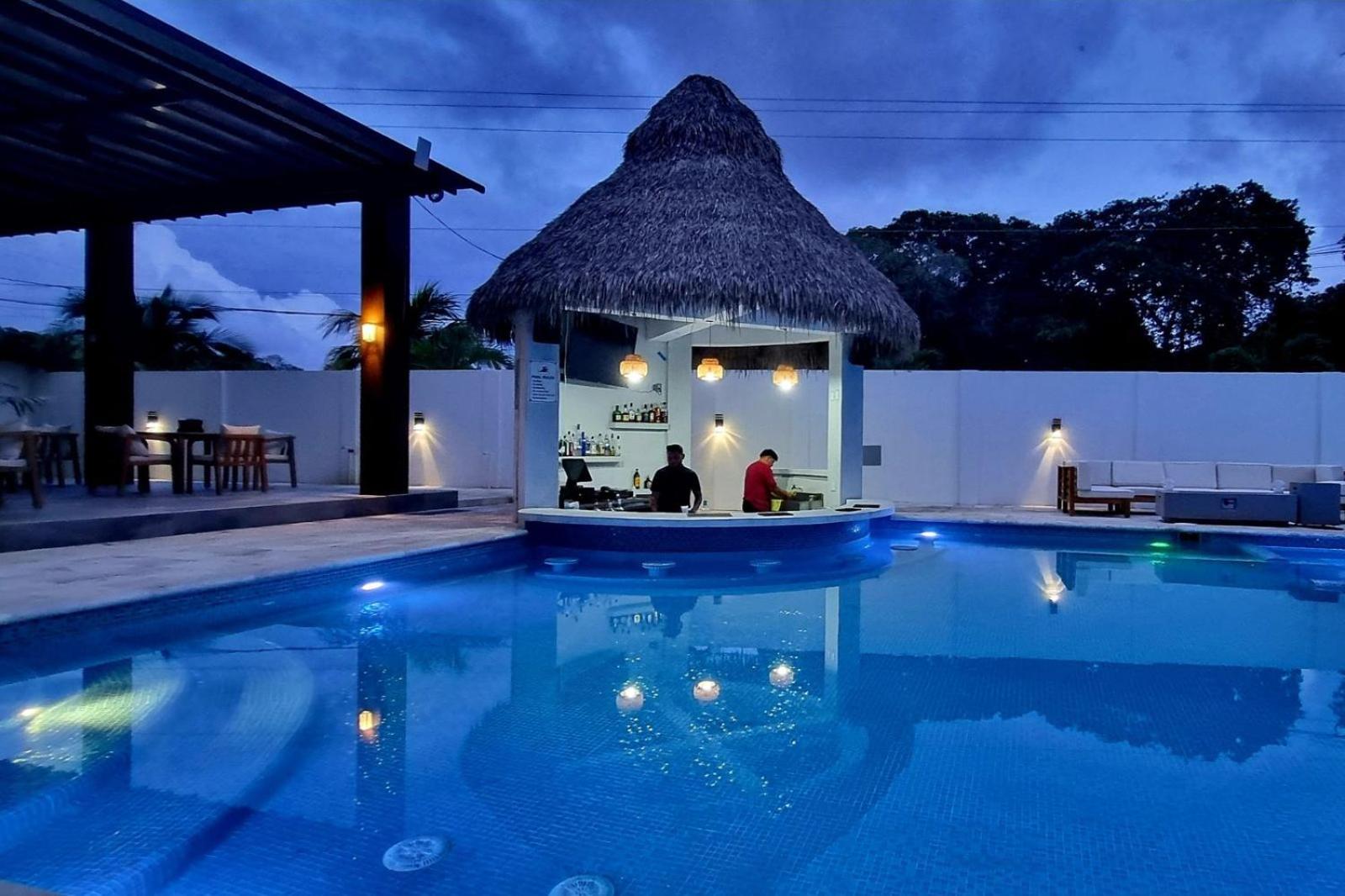 Acqua Di Mare Resort West Bay Buitenkant foto